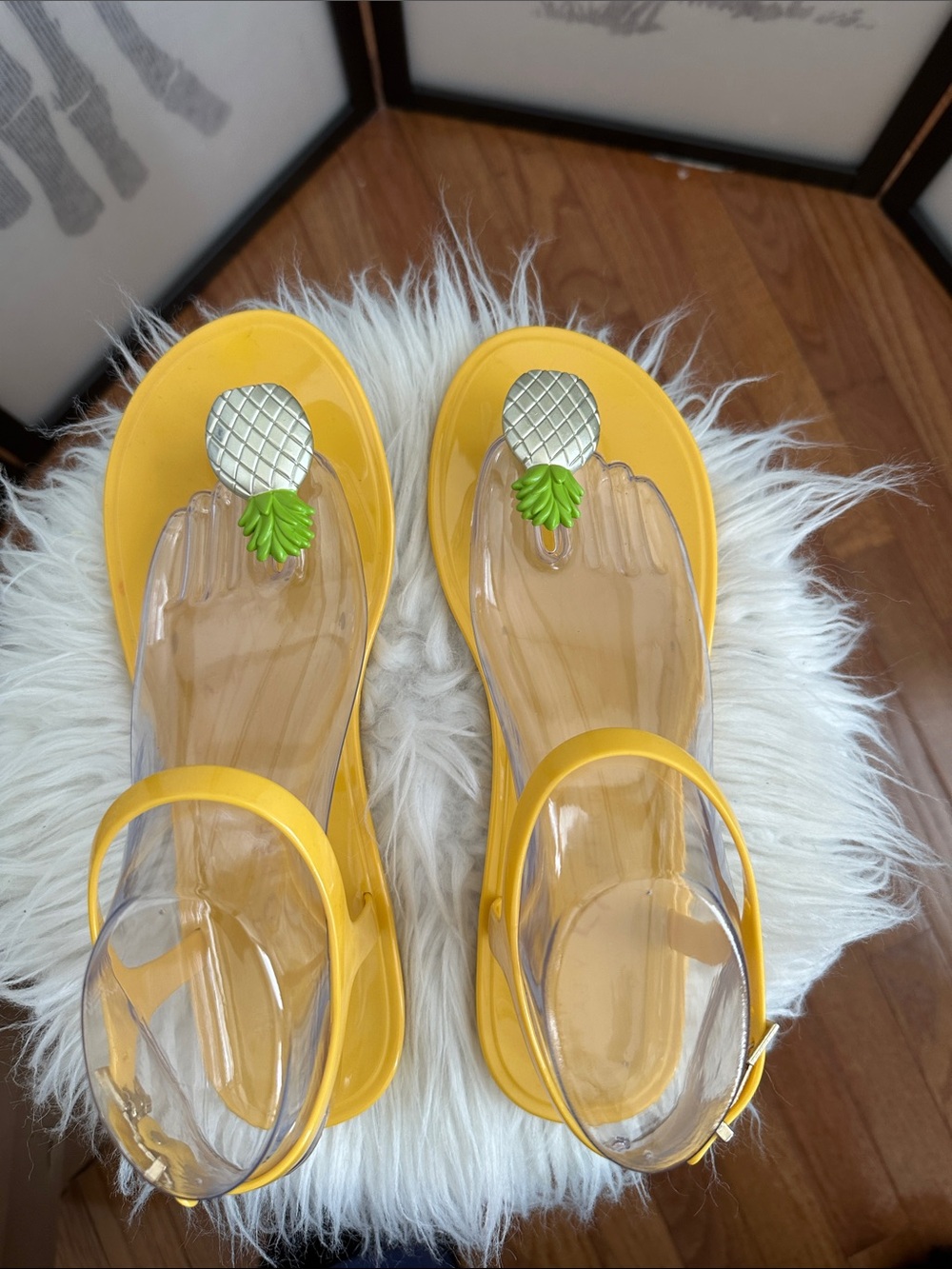 Katy Perry Collections Yellow Jelly Sandals with Pineapple Charm - Picture 5 of 7